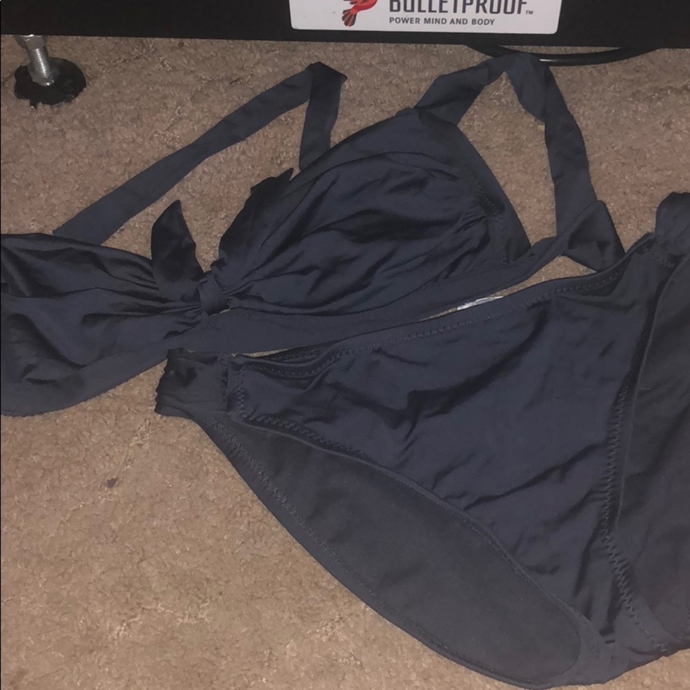 Xhilaration dark grey large bikini euc